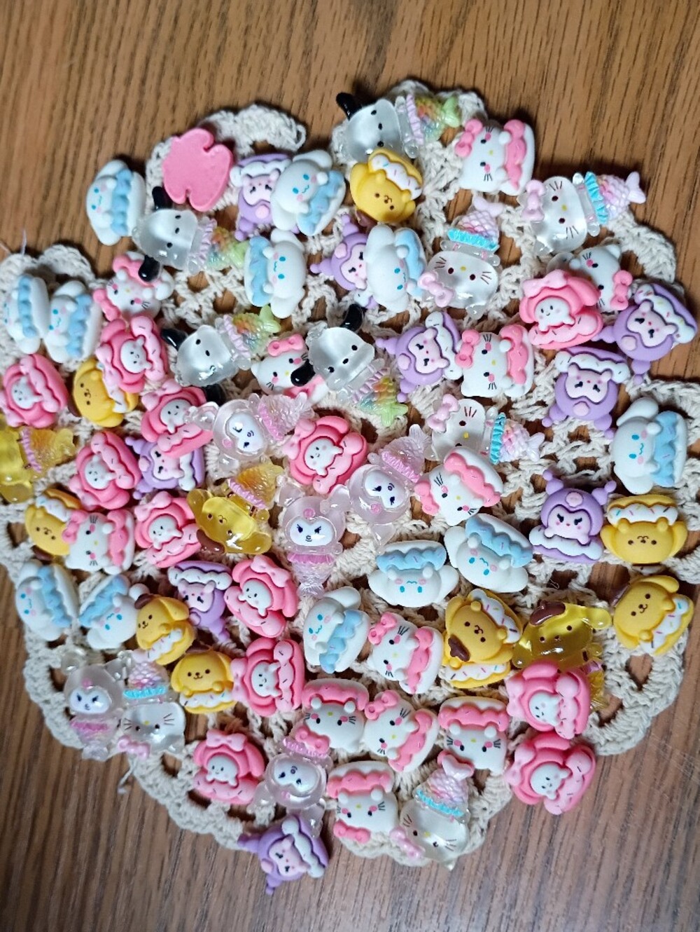 Hello Kitty Flatbacks, Cabochon Lot, Sanrio Charms